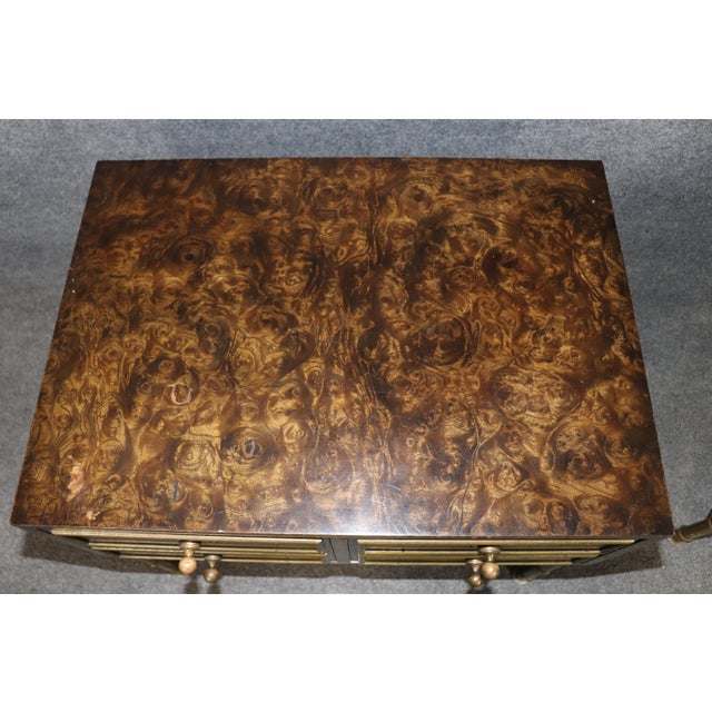 Traditional Pair of Regency Style Burl Wood & Brass Nightstands by Mastercraft For Sale - Image 3 of 13