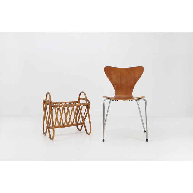 France / 1950 / magazine rack / rattan / vintage / Mid-Century Nice Vintage magazine rack made in the 1950s. Beautiful...