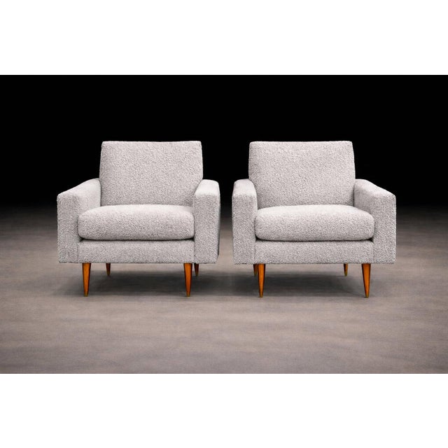 Light Gray Pair of Brazilian Modern Armchairs in Caviuna & Light Gray Sherpa, Brazil, 1960s For Sale - Image 8 of 14
