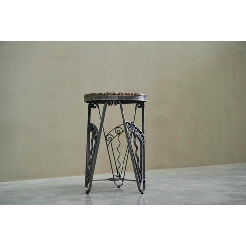 French Art Deco Fer Forgé Side Table in Iron and Marble, 1930s For Sale - Image 13 of 15
