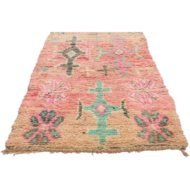 Berber Tribes of Morocco Vintage Boujad Moroccan Rug, 02'06 X 11'10 For Sale - Image 4 of 10