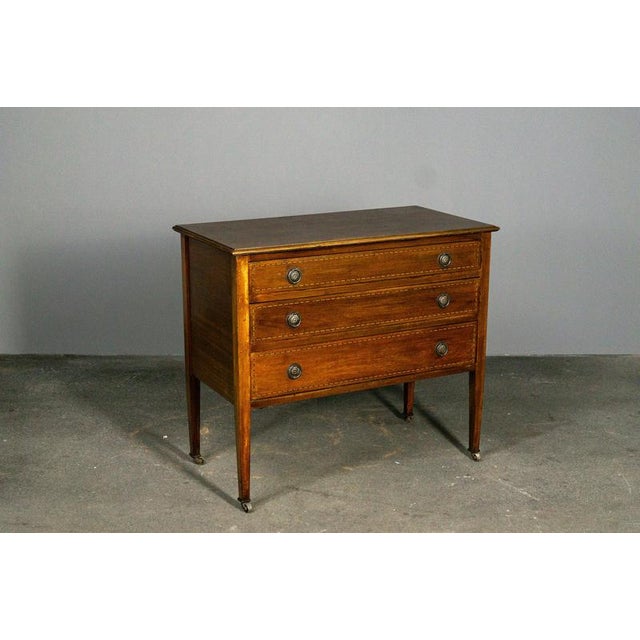 English Style Chest of Drawers For Sale - Image 5 of 15