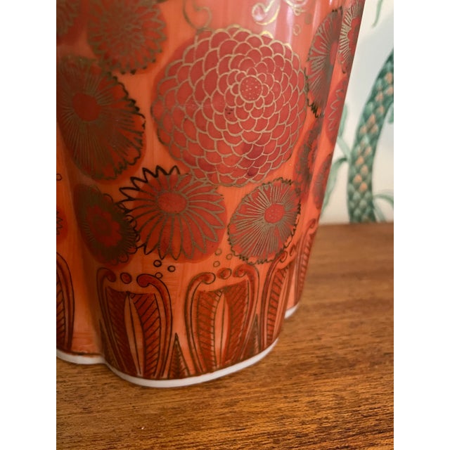 Chinoiserie 1960’s Salmon and Gold Chrysanthemum Chinoiserie Vase by Norleans For Sale - Image 3 of 8
