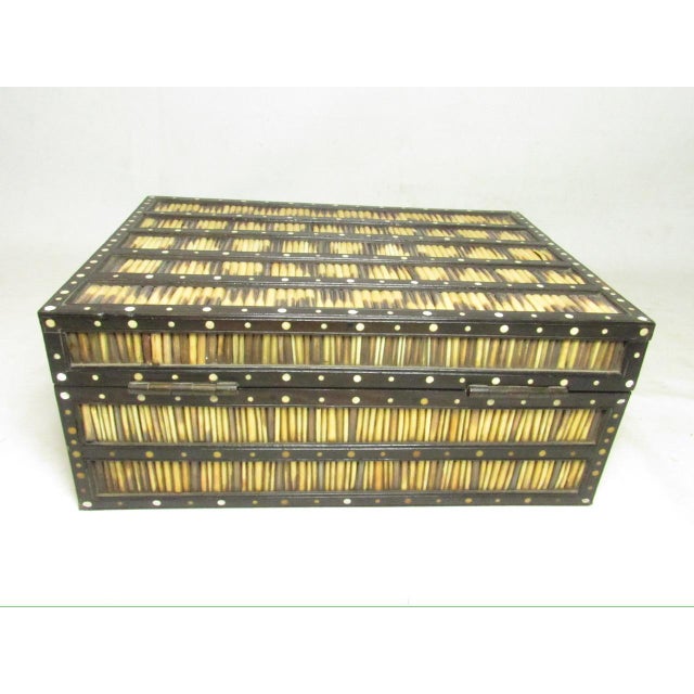 Large Antique Anglo Indian Fitted Quill Box For Sale In San Francisco - Image 6 of 15