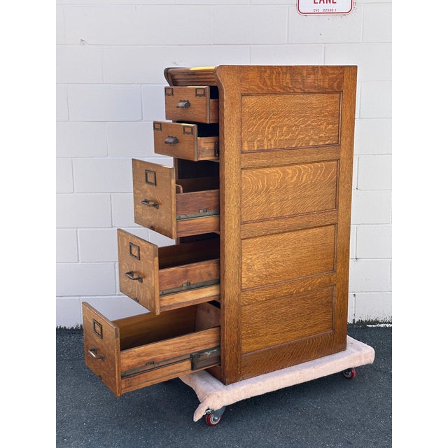 Antique Five Drawer Oak and Brass File Cabinet Yawman & Frbe MFG Co. For Sale - Image 4 of 18