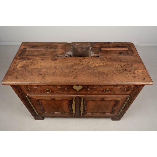 19th Century French Brittany Vaisselier With a Morbier Clock For Sale - Image 11 of 12