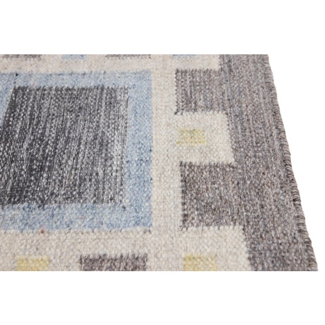 Modern Swedish Style Handwoven Beige/Gray Custom Wool Rug For Sale - Image 4 of 6