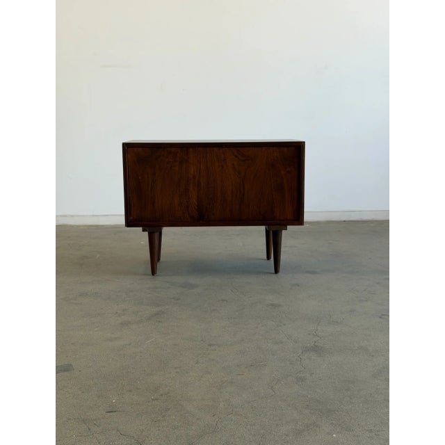 Mid Century Modern Chest of Drawers For Sale - Image 11 of 18
