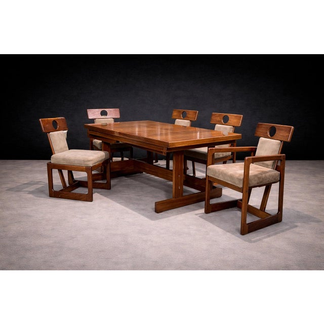 Designed by Sergio Rodrigues (1927–2014) in the 1970s, the Cuiabá dining chair with armrests reflects the designer’s...
