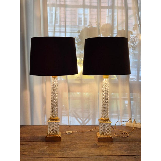 French Cut Crystal and Gilt Bronze Coloumn Table Lamps in the style of Baccarat, 1890s, Set of 2 For Sale - Image 5 of 13