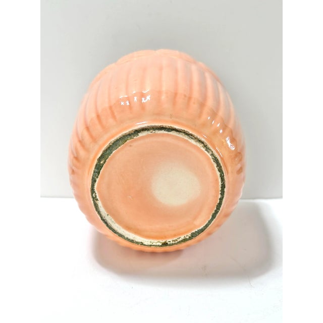 Ceramic 1960s Vintage Clamshell Cachepot Planter – Coastal Palm Beach Decor – Peach Ceramic Planter For Sale - Image 7 of 7