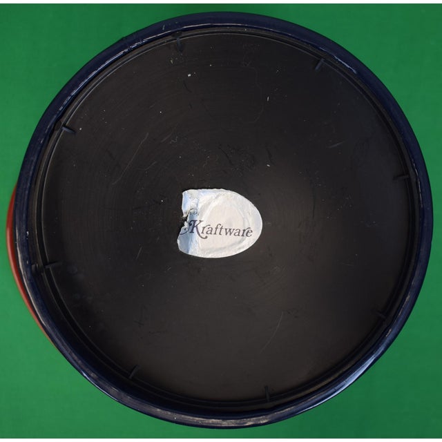 1980s Abercrombie & Fitch Nautical Signal Flags Navy Ice Bucket W/ Red Knob Lid & Handle W/ Tongs For Sale - Image 4 of 6