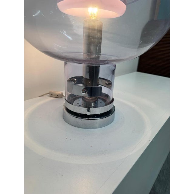 1970s Hand Blown Glass and Chrome Table Lamp by Toni Zuccheri, 1970s For Sale - Image 5 of 9