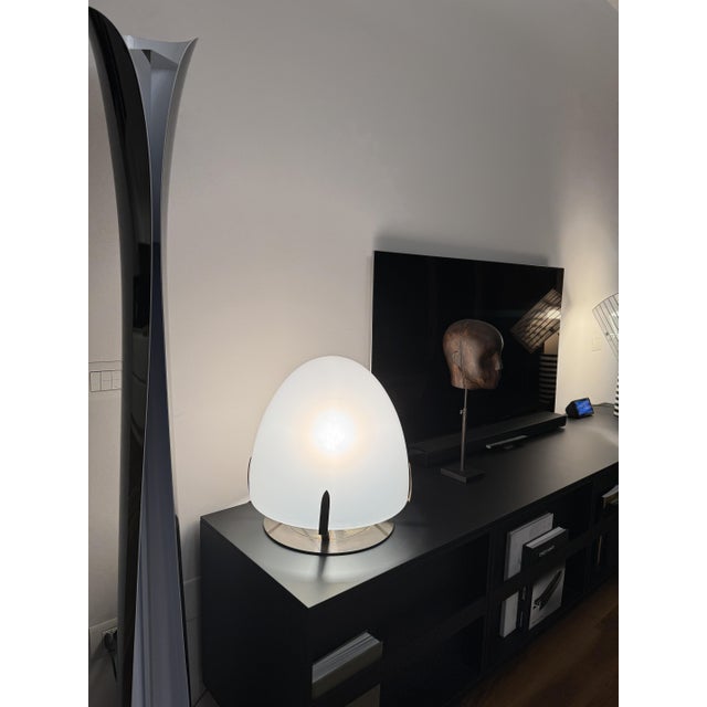 Large Vintage Table Lamp in Murano Opaline Glass and Metal in the style of Leucos and VeArt, Italy, 1970s For Sale - Image 12 of 15