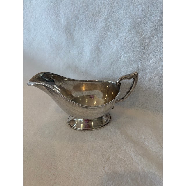 Traditional Mid 20th Century Sterling Silver Gravy Boat and Underplate For Sale - Image 3 of 8