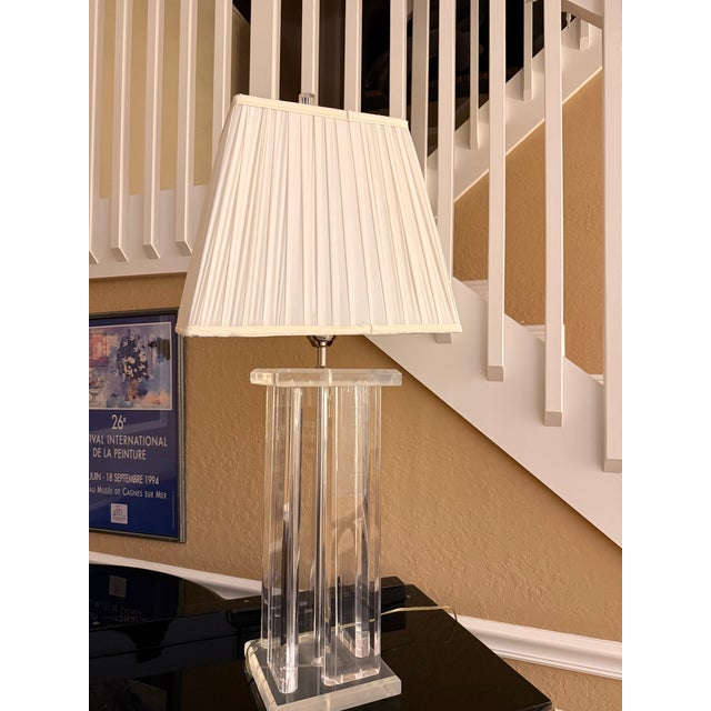 Mid-Century Modern Vintage Mid-Century Modern Monumental "Four-Column" Lucite Table Lamp For Sale - Image 3 of 12