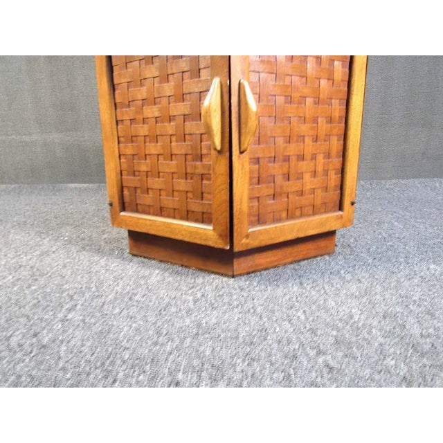 Small Round Mid-Century Teak Coffee Table For Sale - Image 4 of 7