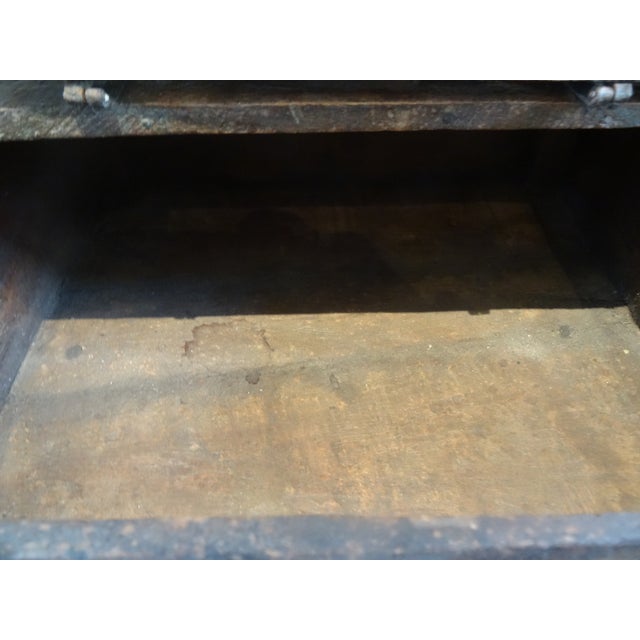 Extra Large 19th Century Anglo Indian Cash or Jewelry Box For Sale In Los Angeles - Image 6 of 8