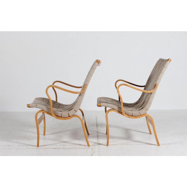 Mid-Century Modern Vintage Eva Lounge Chairs in Beech with Webbing by Bruno Mathsson for Dux, 1970s, Set of 2 For Sale - Image 3 of 17