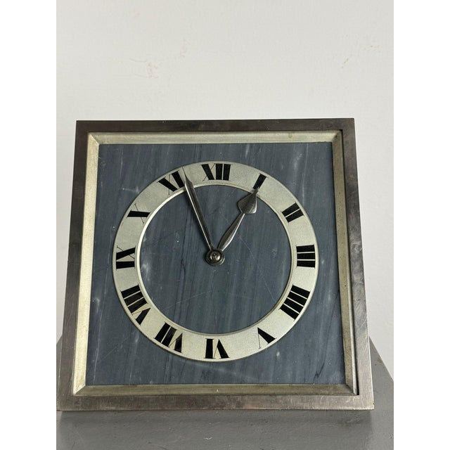 French Art Deco Clock, in Very Good conditions. Designed 1920 to 1949