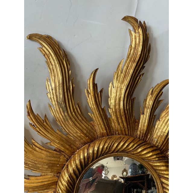 French French Hand-Carved Giltwood Sunburst Mirror, Hollywood Regency, 1940s For Sale - Image 3 of 16