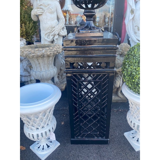 Early 21st Century Lattice Fretwork Garden Urn & Pedestal - 6 Piece Set For Sale - Image 5 of 10