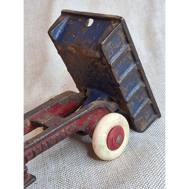 Rare 1920s Champion Cast Iron Mack C-Cab Dump Truck Original Paint & White Tires For Sale - Image 16 of 18