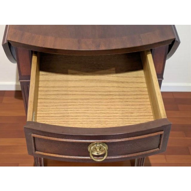 1960s Baker Furniture, Mahogany Drop Leaf Pembroke Accent Table For Sale In New York - Image 6 of 13