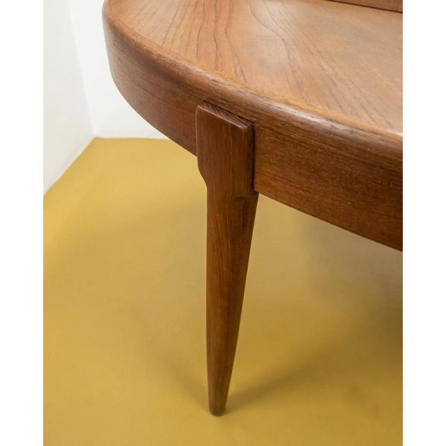 Vintage 1950s Danish teak dining table, Ø120 cm circular top, extendable with two extension leaves. Dimensions: Closed...