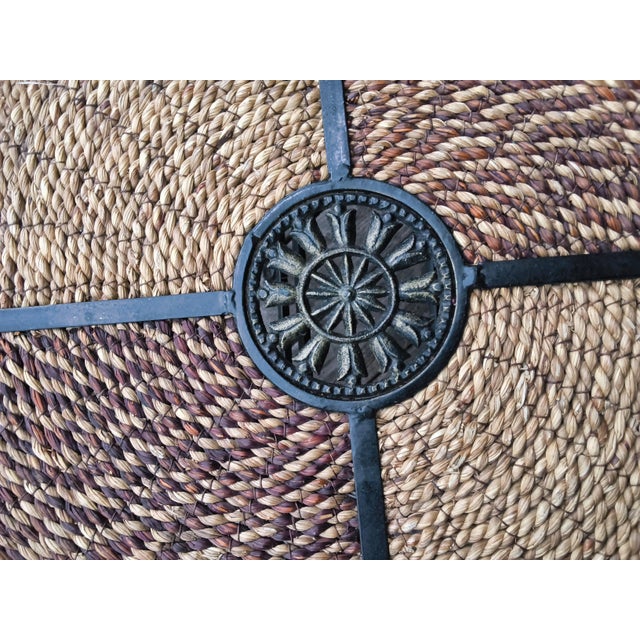 Vintage Hollywood Regency Woven Wicker and Wrought Iron Round Tray Table. For Sale - Image 14 of 16