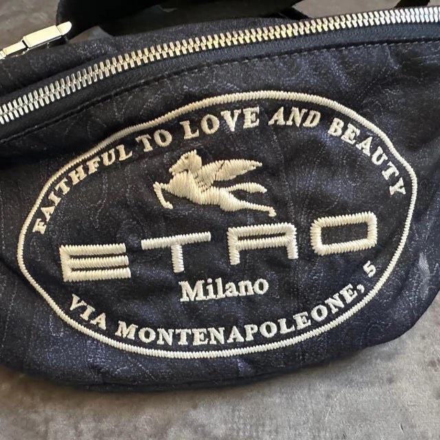 1990s Iconic Blue Paisley Fabric Belt Bag Pouch by Etro Milano For Sale - Image 12 of 14