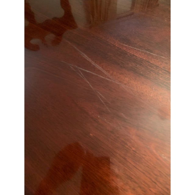 Thomas Chippendale 1980s Chippendale-Style Pie Crust Tilt Top Tea Table For Sale - Image 4 of 6