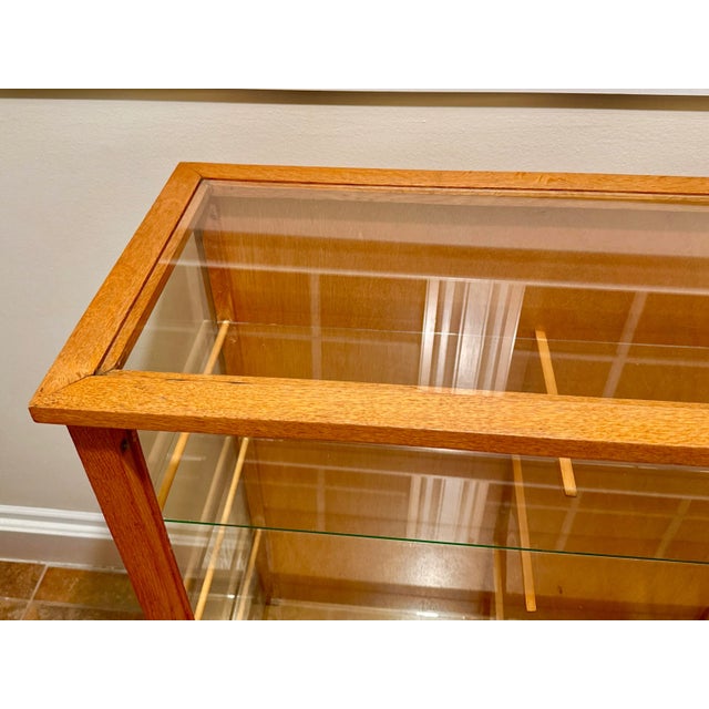 Early 20th Century Oak and Glass Floor Display Case For Sale - Image 4 of 17