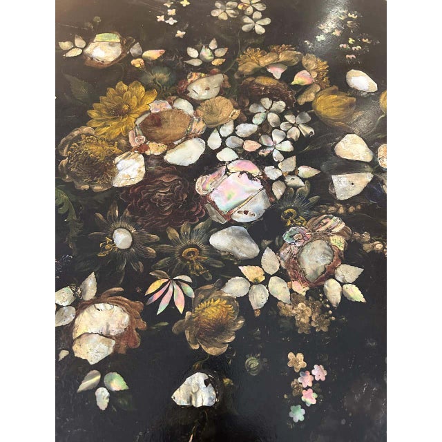 Mid 19th Century 19th Century English Regency Black Lacquer and Inlaid Round Dining Table For Sale - Image 5 of 6