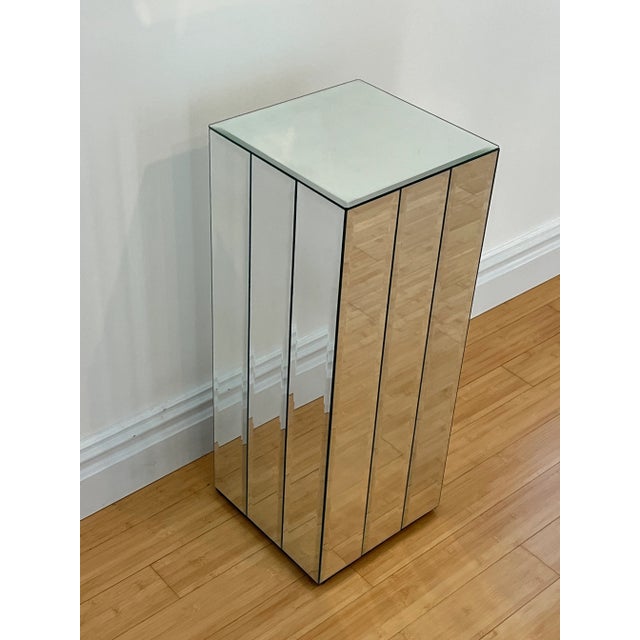 Silver 1980s Postmodern Beveled Mirror Pedestal in the Style of Ello For Sale - Image 8 of 9