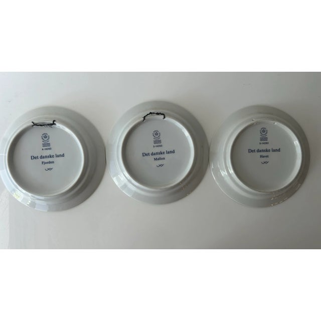White Late 20th Century Coastal Wall Plates by Royal Copenhagen Set of 3- Made in Denmark For Sale - Image 8 of 9