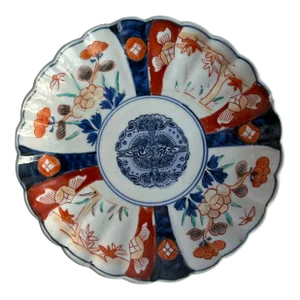 Scalloped Imari Dish