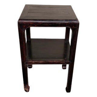 Chinese Lacquered Wooden Table With Curved Legs, C. 1950 For Sale