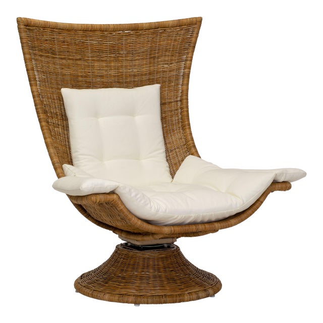 Healdsburg Swivel Chair in Natural Wicker Rattan For Sale