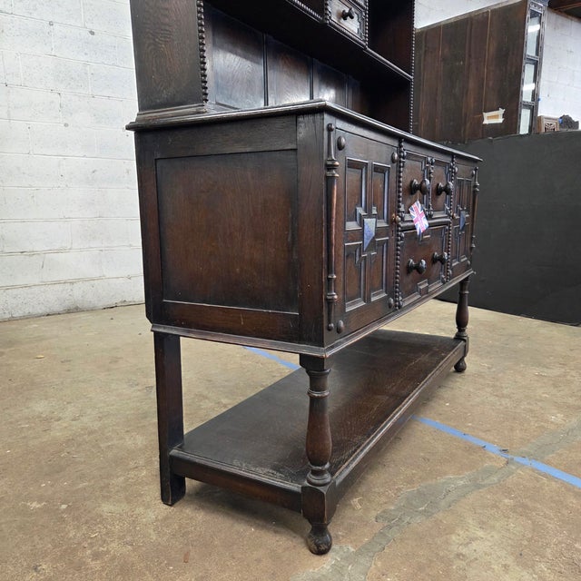 Early 20th Century Handsome Welsh Dresser With Carving, Beading, and Arch Details For Sale - Image 10 of 18