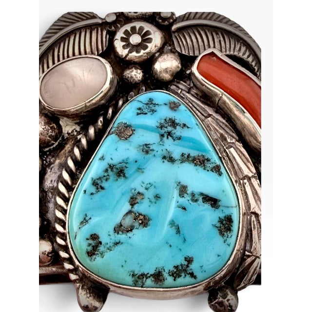 Native American 1970s Navajo Style Sterling Silver Multi-Stone Cuff Bracelet With Turquoise, Coral & Mother of Pearl For Sale - Image 3 of 8