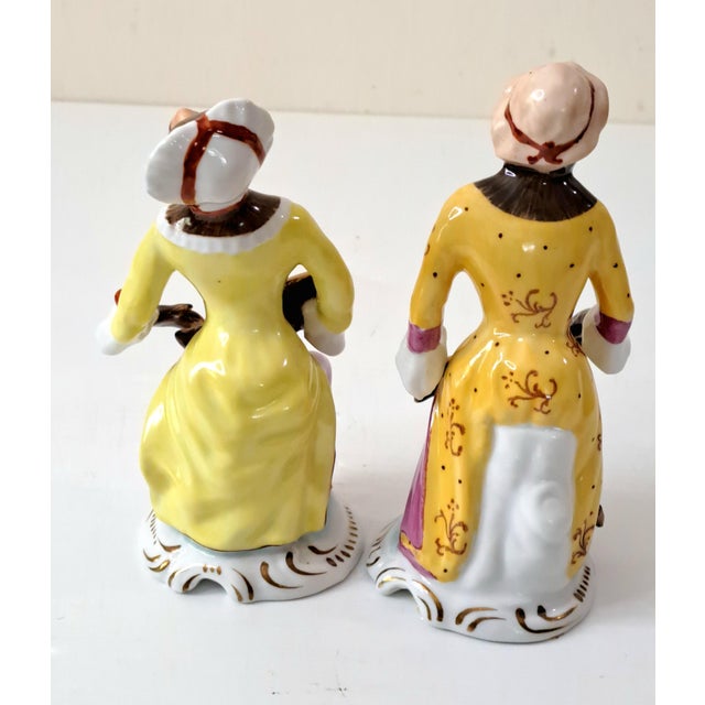 1980s Chelsea House Porcelain Monkey Band Singer Figurines, Pair, Meissen Style Rococo Musicians For Sale - Image 4 of 14
