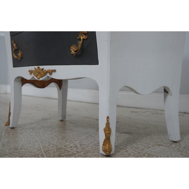 Pair of French Louis XV Style Painted Commode Chests For Sale - Image 10 of 18