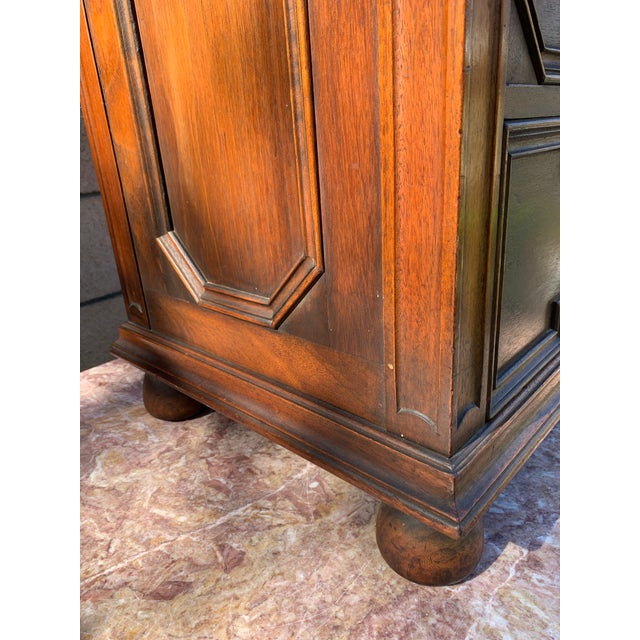 Antique Kittinger Jacobean Cabinet Side Table Liquor Cabinet For Sale - Image 10 of 18