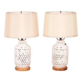 Mid 20th Century Pair Blanc De Chine Porcelain Table Lamps Hollywood Regency - Japan For Sale