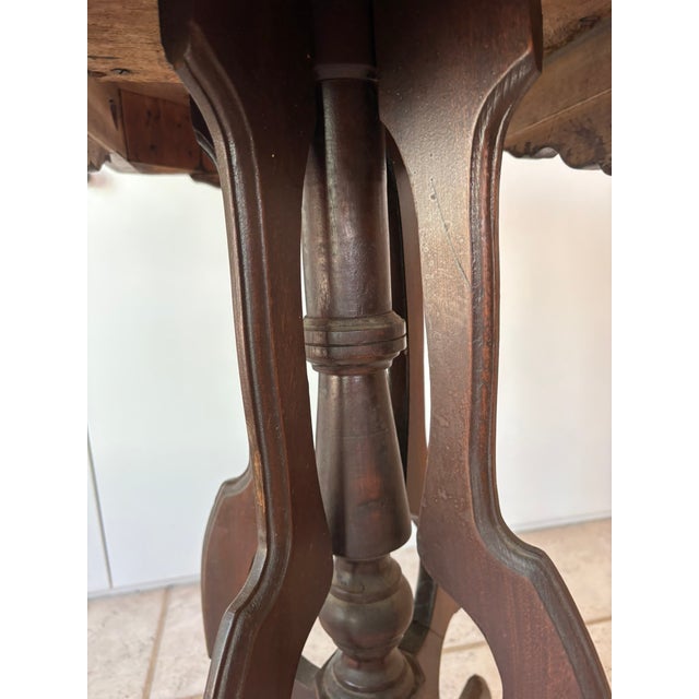 American Vintage Petite Inlaid Wood Accent Table With Tripod Base Federal Style For Sale - Image 3 of 15