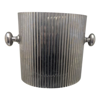 Art Deco Champagne Cooler/Wine Cooler in Oval Shape, High-Quality Workmanship, Classic Art Deco Design 19251940, 1930s For Sale