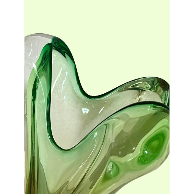 Large 1960's Asymmetrical Green and Gentle Pink Art Glass Vase, Josef Hospodka for Chrisbska For Sale - Image 9 of 12