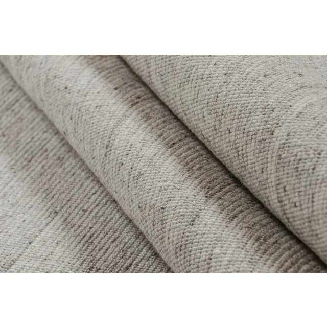 This contemporary 12x17 rug is a grand new entry to Rug & Kilim’s Texture of Color Collection. Hand-knotted in art silk....