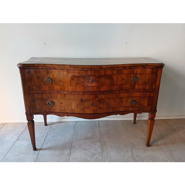 Louis XVI Chest of Drawers, Late 18th Century For Sale - Image 3 of 8